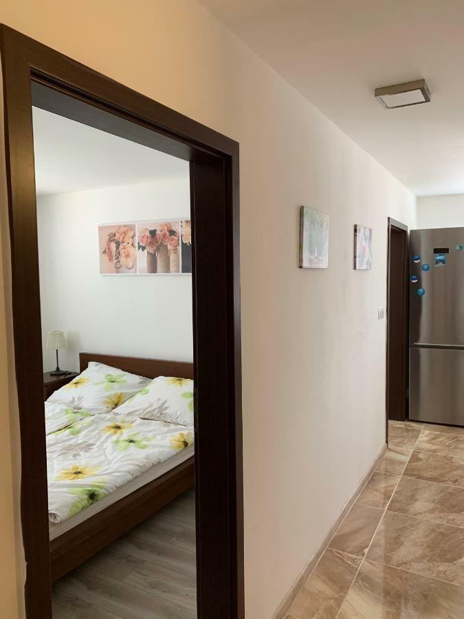 Apartament Tt10 Botanicka Trnava Exterior foto